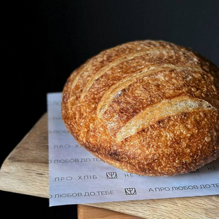 Скибка пшеничного хлібу