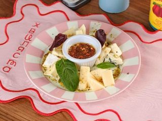 ANTIPASTI СИР