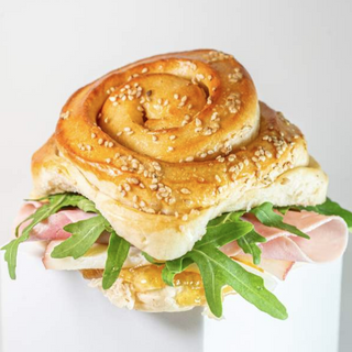 Pan Brioche Con Queso De Cabra