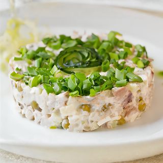 Салат "Олів'є" (301г)