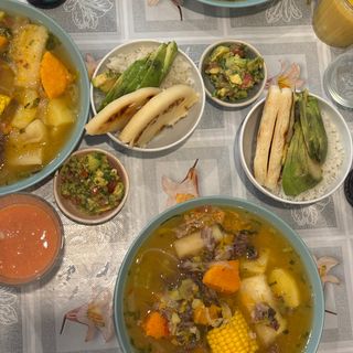 Sancocho de Pollo 1000ml 