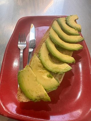 Tostadas De Aguacate (Media)