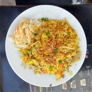 Ryż smażony z wieprzowiną