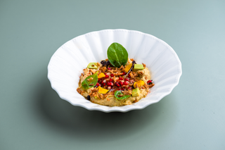 Hummus cu avocado