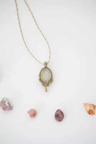 Colier cu Piatra Lunii