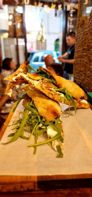 Bocadillo De Carpaccio De Bonito