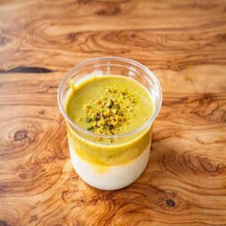 Chocolate Blanco Con Pistacho (Porción)