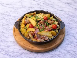 Гаряча сковорідка зі свининкою (300g)