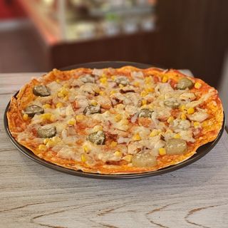 Пица тортила с пилешко филе