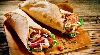 2 Panini kebab + 2 Bibite in lattina