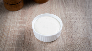 SOS MAIONEZA USTUROI