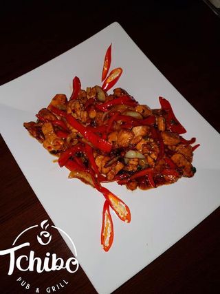 Tigaie picantă de pui 400g