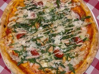 Піца Цезар з креветкою маленька (340g)