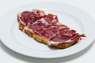 Tosta De Jamón Serrano En Tumaca