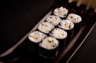Maki Pez Mantequilla Cebolleta 
