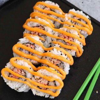 Spicy crabstick roll 8pcs 