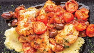 Филе от бяла риба с чери домати (330г)