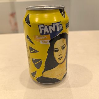 Fanta Limón lata 