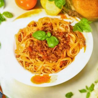 Феточини Болонезe