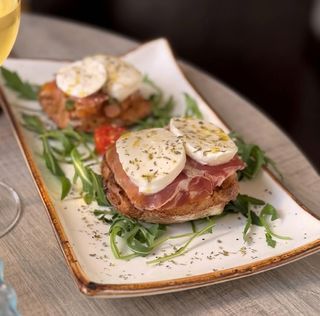 Bruschetta Mediterrânea