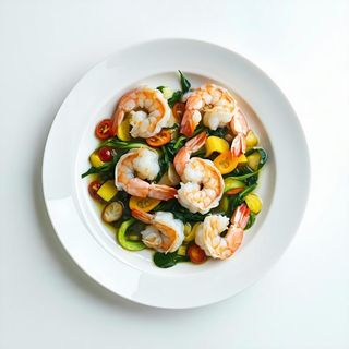 Gamberi con verdure miste