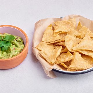 Nachos guacamole