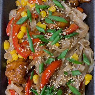 Удон пакімао з куркою(400грм)