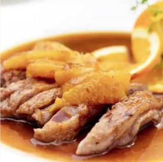Filete De Pato Con Salsa De Naranja