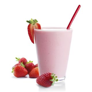 Смузи "Клубника с молоком"