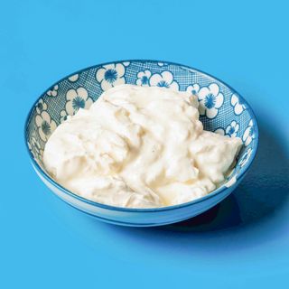 Yogurt con succo di limone