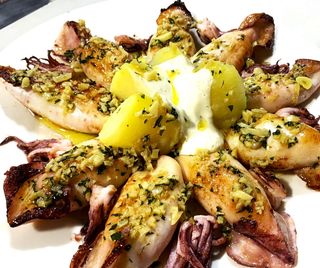 Chipirones A La Plancha