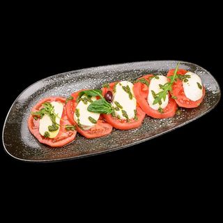 Салата Капрезе (350г)