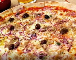 Pizza Tonno E Cipolla (30 Cm.)
