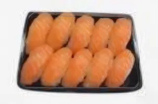 A12 Nigiri de Salmão