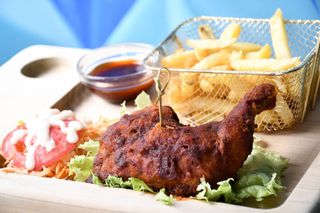 Poussin Chicken with Fries / Rice