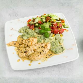 Polędwiczka z kurczaka z grilla w sosie pieprzowym﻿