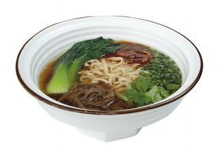 Лапша с говядиной и бульоном (350г)