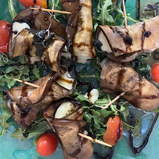 Roll de berenjena y provola