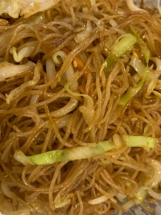 34. Ми-Фен със зеленчуци и яйца (700г)