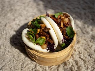 Булочки Бао зі свининою та беконом