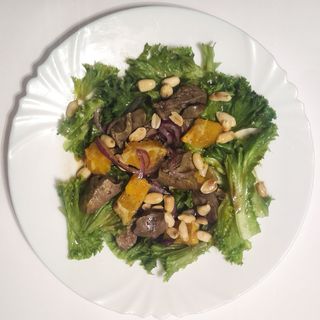 Теплий салат з печінкою (140г)