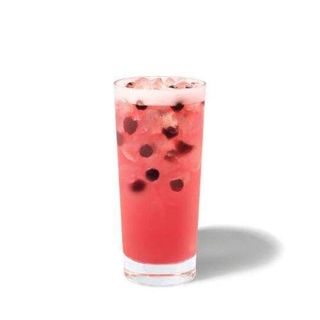 Boisson Rafraichissante À L'hibiscus Et Baies