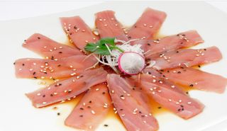 32.Carpaccio tonno