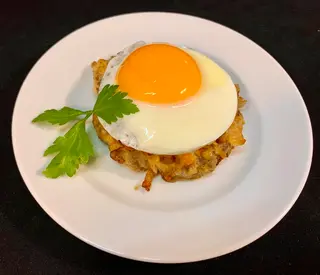 Біфштекс з яйцем (160г)