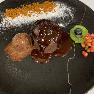 Volcán de chocolate negro