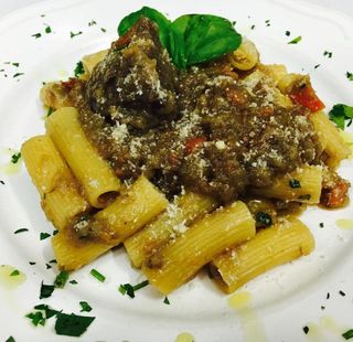 Pasta alla genovese