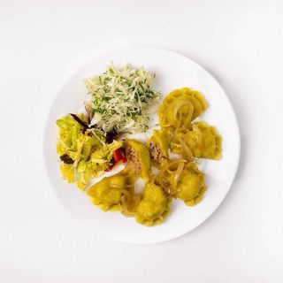 Pierogi z Mięsem + zupa