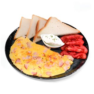 Omlet sa pečenicom 300g