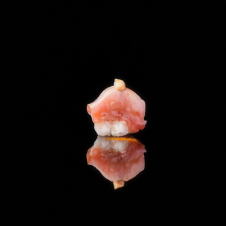 N16. NIGIRI HOT TONNO