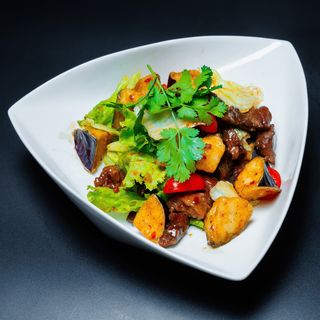  Салат из хрустящих баклажанов с говядиной